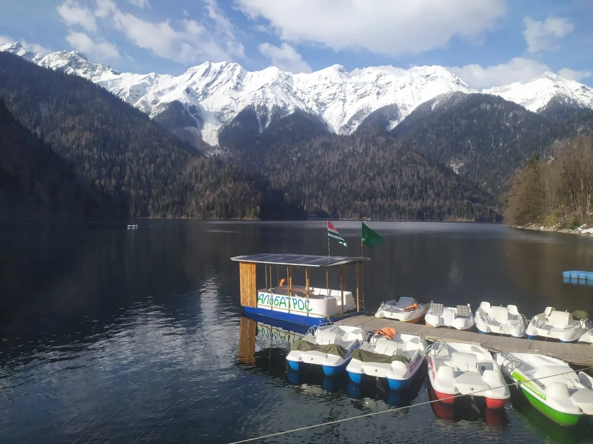 На внедорожниках — к красавице-Рице и великану Гегскому водопаду — фото 5
